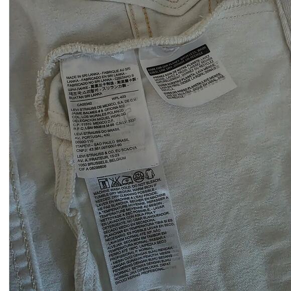 Levis Womens Small Trucker Denim Jacket Cream Western Silver Layering Minimalist - Picture 4 of 9